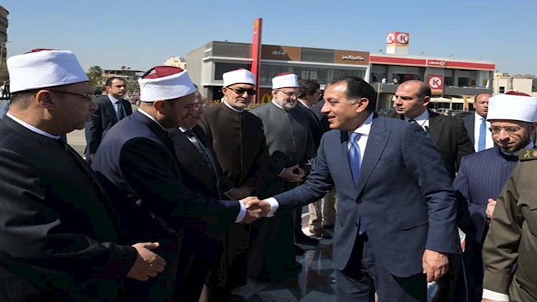 25 صورة من افتتاح رئيس الوزراء لمسجد العلي العظيم بألماظة