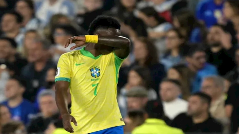 تفاصيل إصابة فينيسيوس | مصراوى تفاصيل إصابة فينيسيوس | مصراوى