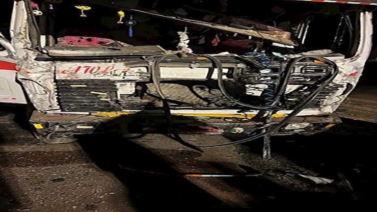 تريلا تدهس كارو بالخانكة والحصيلة جثتان و5 مصابين