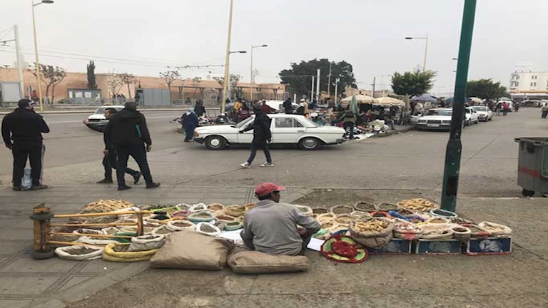 الباعة الجائلين - أرشيفية