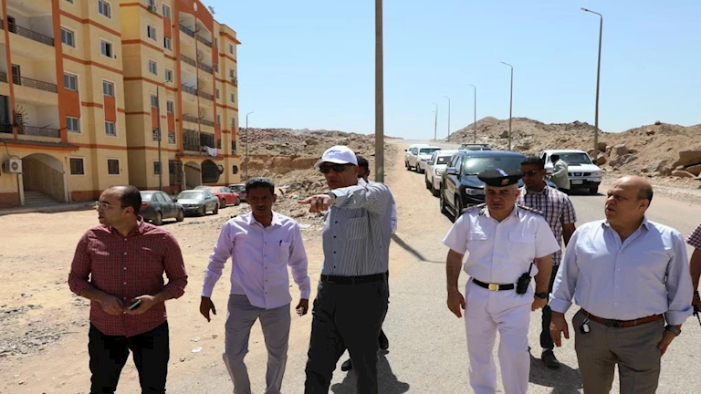 محافظ أسوان: غرامة 5 آلاف جنيه لإلقاء المخلفات على الطريق ال