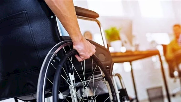 قانون العمل الجديد.. التزام المنشآت بتوظيف الأشخاص ذوي الإعا