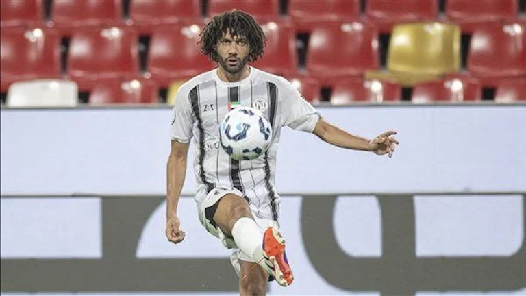 بعد تتويجه بكأس الرابطة الإماراتي.. كم بطولة حصدها محمد النني في الخارج؟