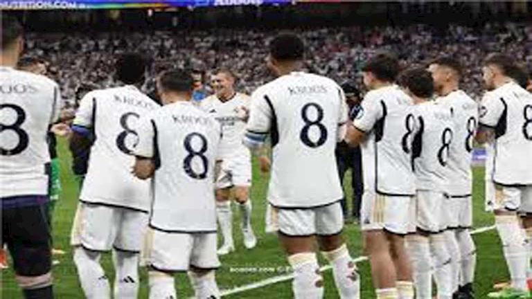 أبلغ ناديه بالرحيل.. سكاي سبورتس تكشف مدرب ريال مدريد القادم