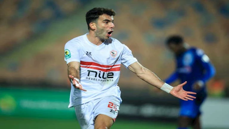 "لن يكون الفتى المدلل".. لاعب الأهلي السابق يتحدث عن صفقة زيزو