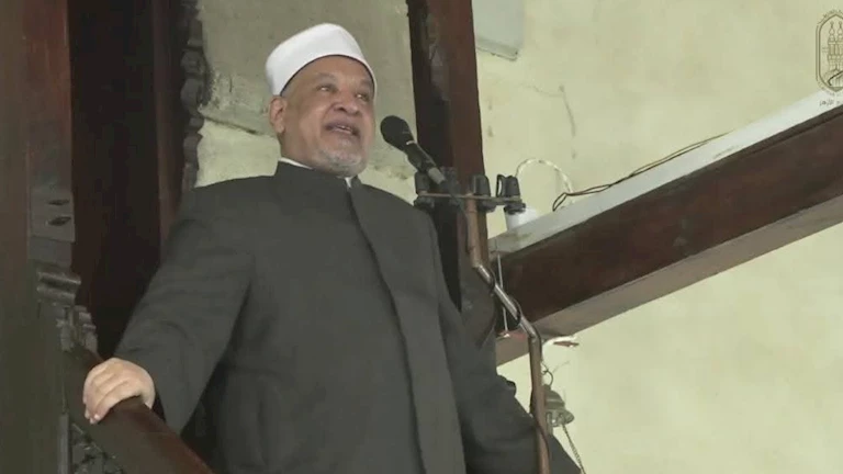 الدكتور حسن الصغير خطيب الجامع الأزهر