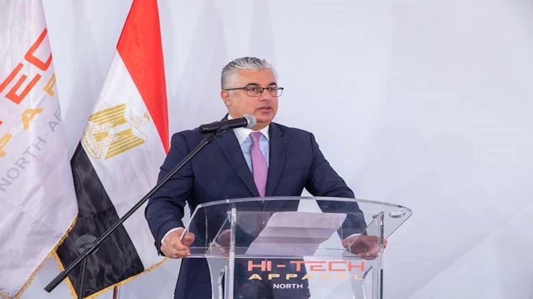 15% من الإيراد وحق انتفاع 50 عام.. تفاصيل الشراكة بين موانئ أبو ظبى وقناة السويس 