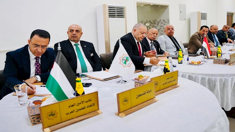 خلال اجتماع اتحاد المعلمين العرب ..”الزناتي” يُعلن عن تقديم دورات تدريبية للمعلمين العرب