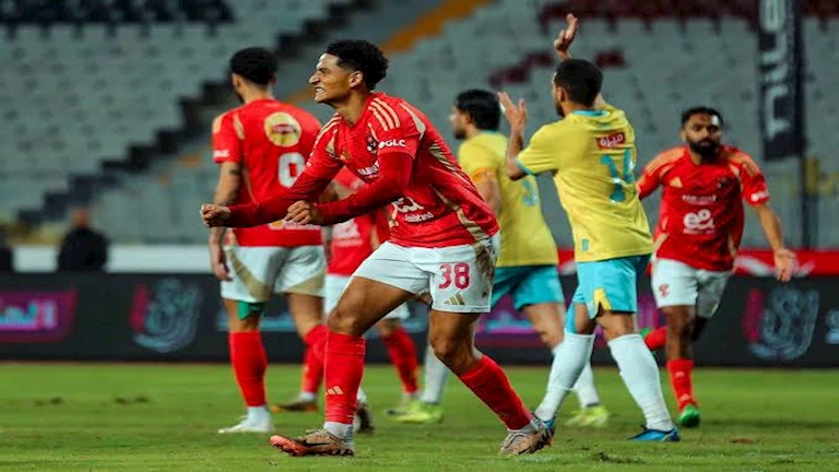 تهشمت سيارته.. لاعب الأهلي الشاب يتعرض لحادث مروع (صورة)