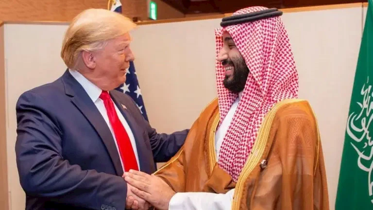 أول تعليق من ترامب بعد انتهاء اليوم الأول من زيارته للخليج