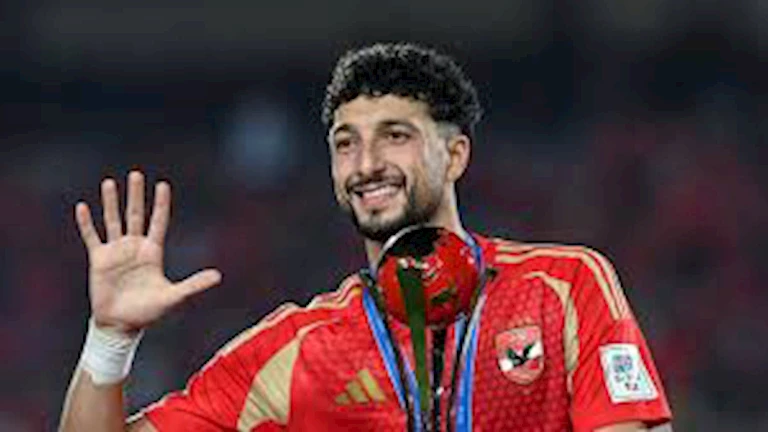مصدر يكشف تفاصيل إصابة وسام أبو علي لاعب النادي الأهلي