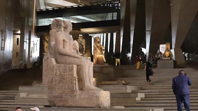 قبل الافتتاح الرسمي.. إليك أسعار خدمة الجولات بالمتحف المصري الكبير 