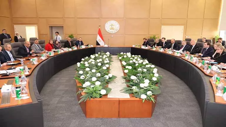 وزير الكهرباء يستقبل وزير التجارة السويدي لبحث سبل دعم الشراكة
