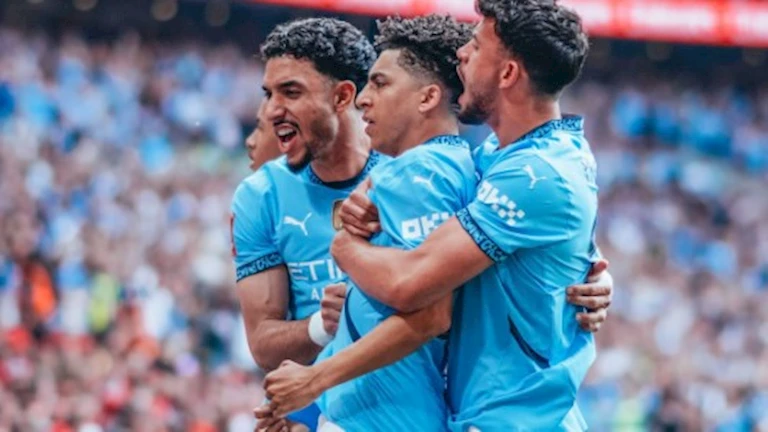 كم نقطة يحتاجها سيتي ليضمن مقعدًا بدوري الأبطال؟