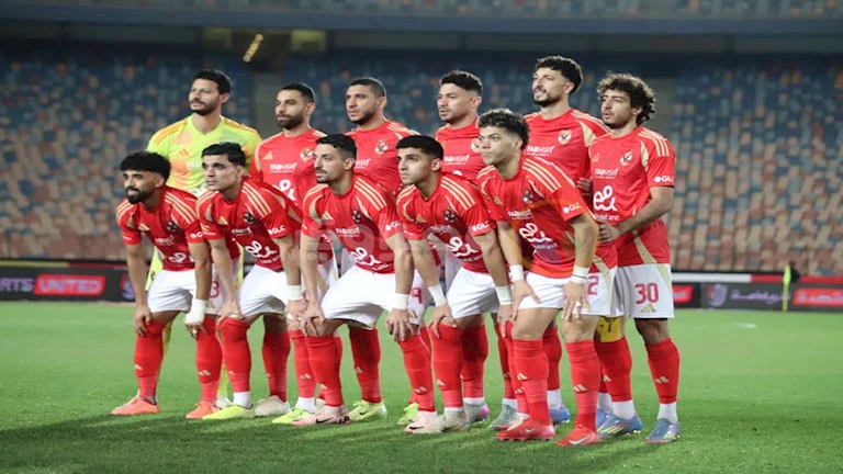 "ظهر في مباراة الحرس".. عضو جديد ينضم إلى الجهاز الفني للنادي الأهلي