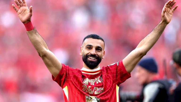 بعد تألقه أمام برشلونة.. قصة صورة تجمع بين محمد صلاح ويان سومير حارس إنتر