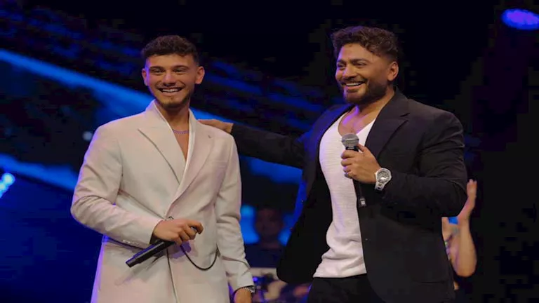 بحضور أبطال ”ريستارت”.. تامر حسني ينشر صورًا من حفله الغنائي في دبي