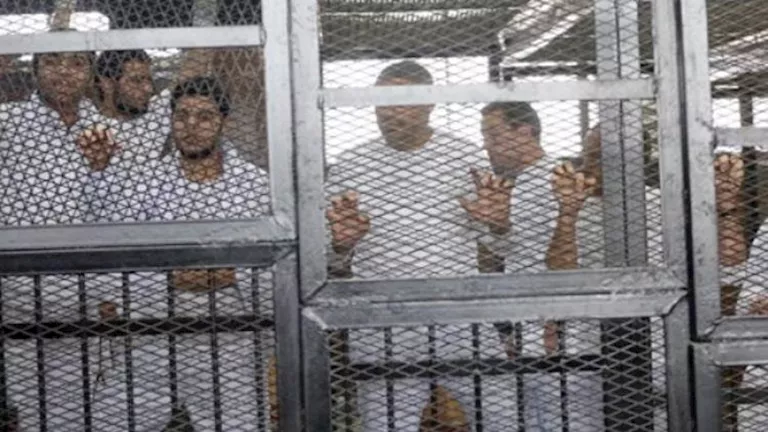 تأجيل استئناف 9 متهمين بـ”حرس الثورة” لـ4 يوليو