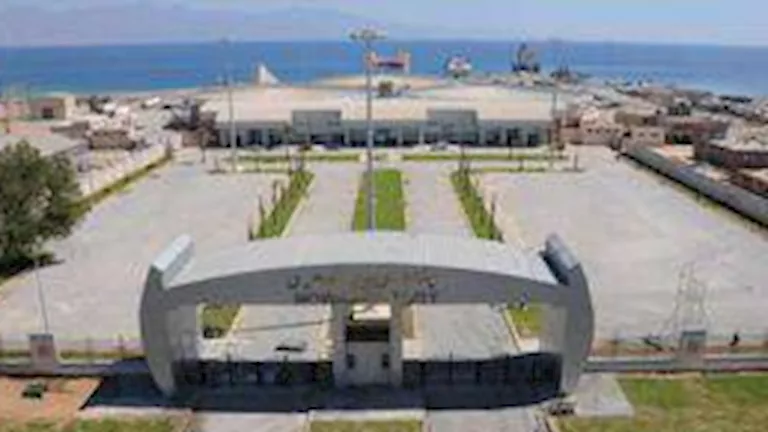 إعادة فتح ميناء نويبع بعد استقرار الطقس