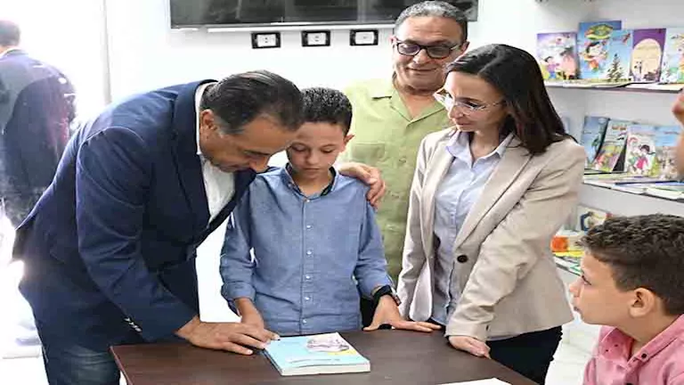 رئيس الوزراء يتفقد مشروع “كتابك” الثقافي بقرية زاوية صقر بالبحيرة