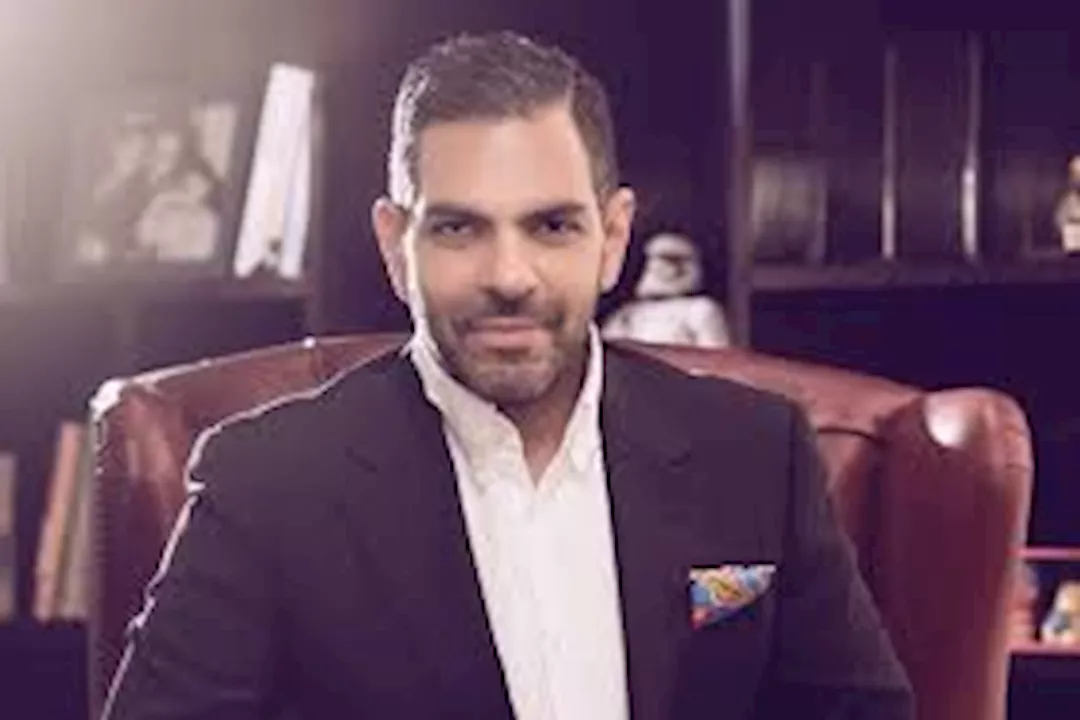 مقتل ملياردير هندي شهير بسبب نحلة.. إليك التفاصيل