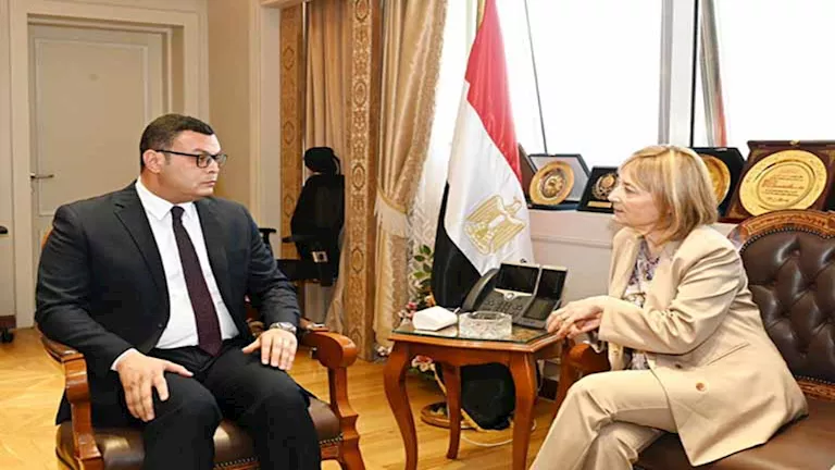 تفاصيل استقبال وزير الإسكان نائبة رئيس بنك الاستثمار الأوروبي