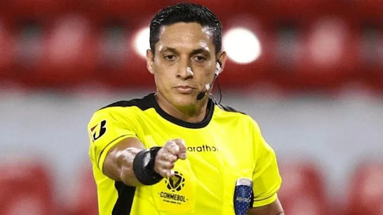 خيسوس فالينزويلا حكم مباراة الأهلي وبورتو في كأس العالم للأندية