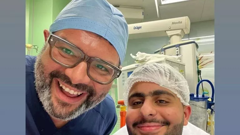 حمزة نجل أحمد السقا يشكر طبيبه بعد التعافي من العملية