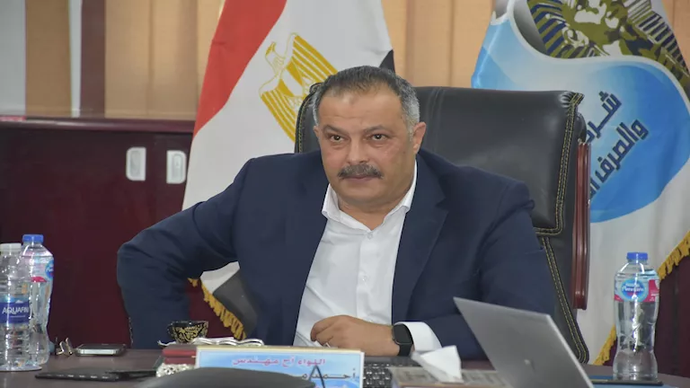 تسريب يهدد منازل العوامية بالأقصر وتحرك عاجل من شركة المياه