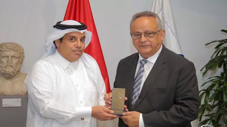 مدير مكتبة الإسكندرية يستقبل وفد جمعية الإمارات للمكتبات والمعلومات