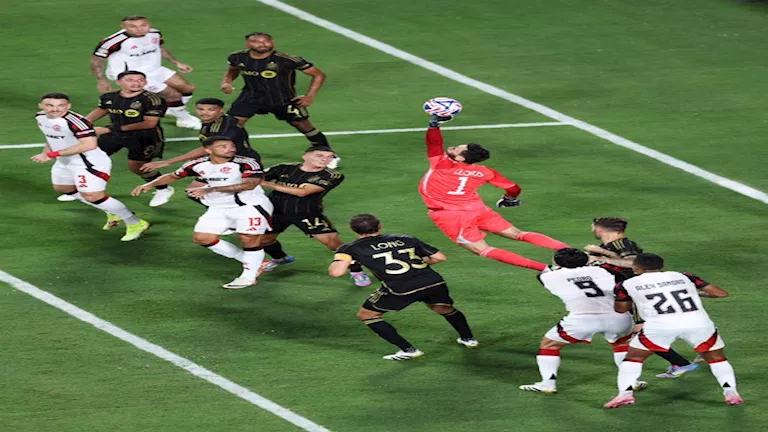 التعادل السلبي يحسم الشوط الأول بين لوس أنجلوس وفلامنجو في مونديال الأندية