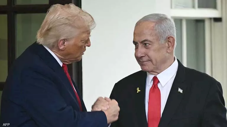 مرجع ديني إيراني كبير يصدر فتوى تخص ترامب ونتنياهو