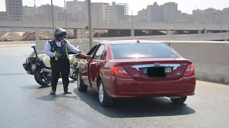 بعد تداول فيديو على الفيسبوك.. ضبط سائق سار عكس الاتجاه في الجيزة