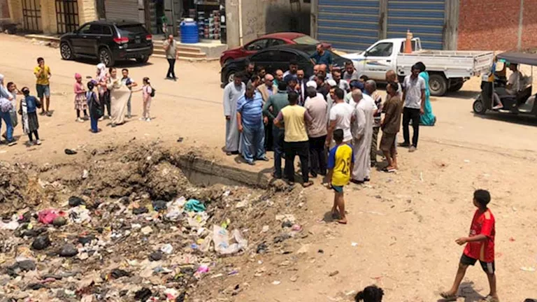 محافظ الدقهلية يكتشف تراكم القمامة بقرية زيان خلال جولة مفاجئة