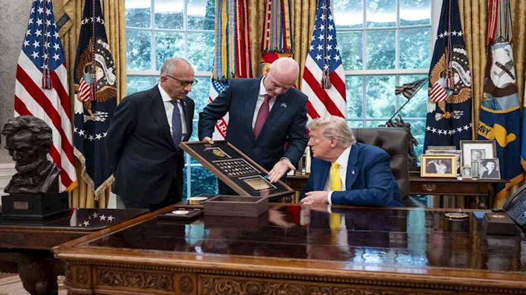 ترامب بمدرجات نهائي المونديال في ذكرى نجاته من الاغتيال ترامب بمدرجات نهائي المونديال في ذكرى نجاته من الاغتيال