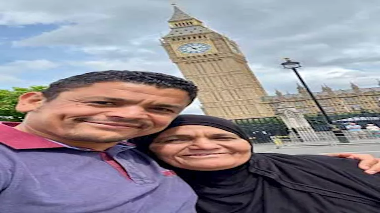 من ورشة بلاط بسفاجا لرحلة لندن.. باحث قنائي يفي بوعده لوالدته (صور)