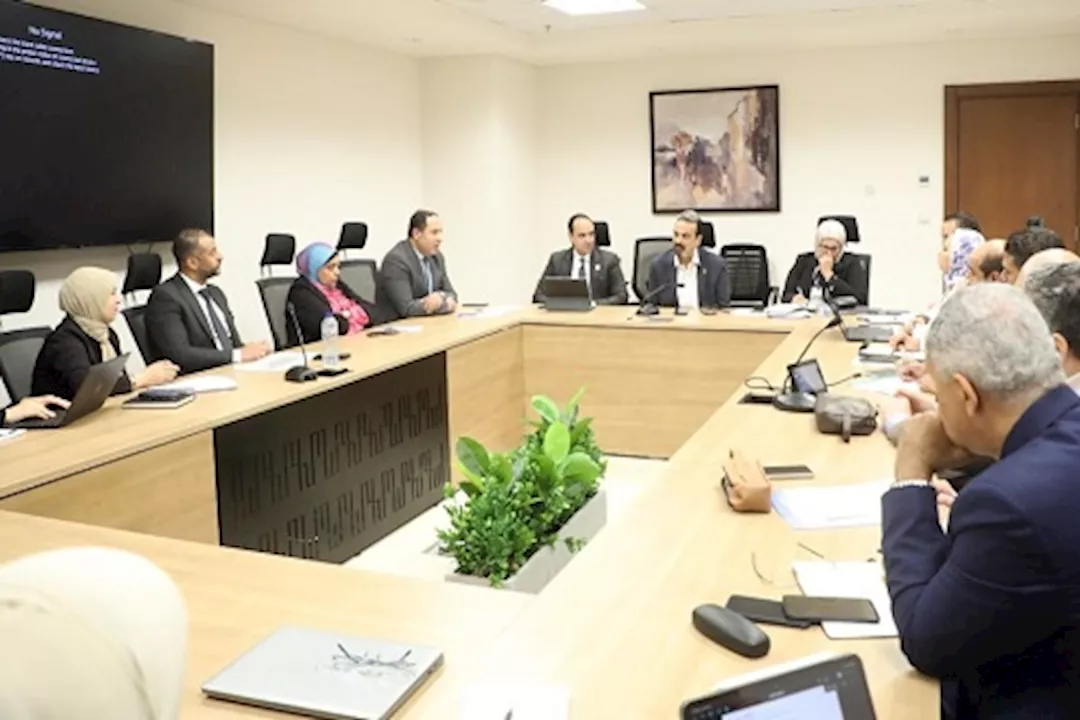 اجتماع الصحة تطوير حركة نيابات الأطباء
