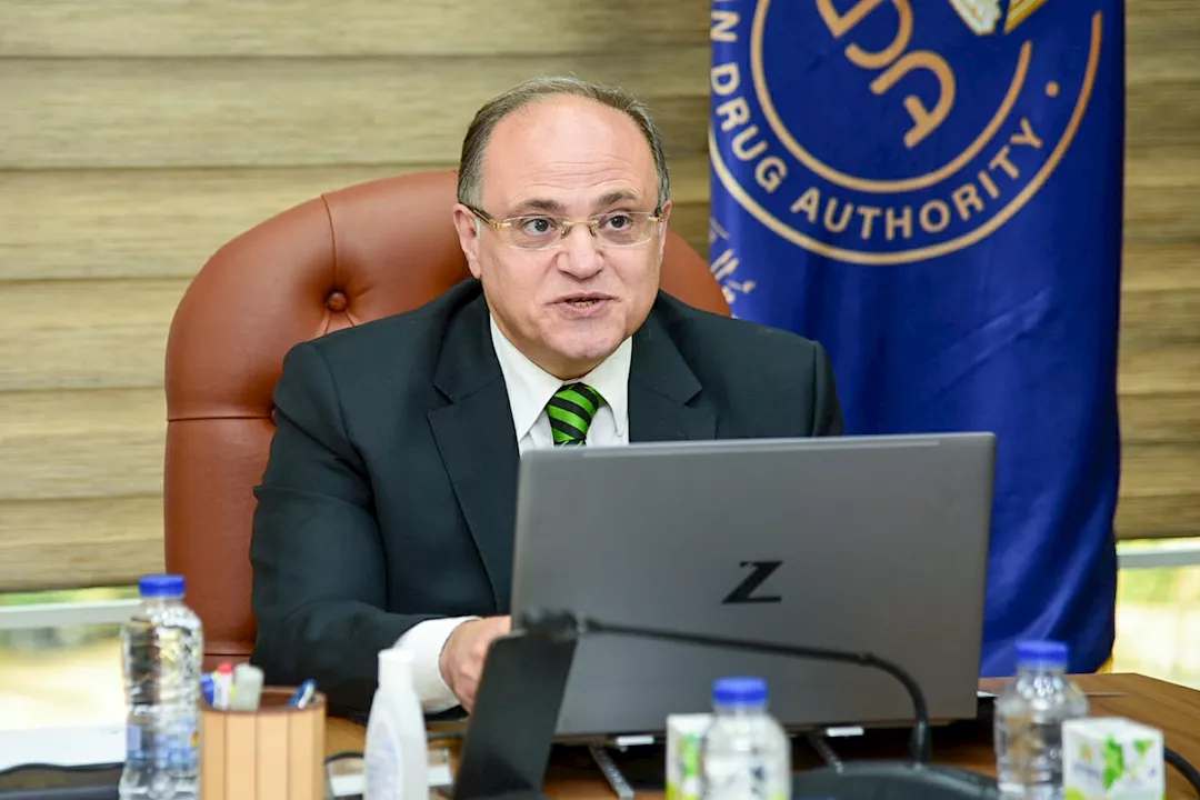 هيئة الدواء: ضمان جودة وفعالية المستحضرات الطبية بالسوق بالشراكة مع البرازيل