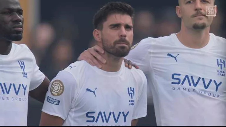 نجم الهلال السعودي يدخل في نوبة بكاء قبل مباراة الفريق وفلومينينسي