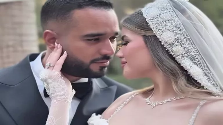 بسملة ابنة محمد فؤاد تتألق بفستان زفاف الأميرات في حفل زفافها الساحر