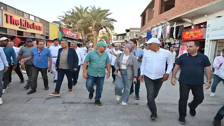 محافظ جنوب سيناء يرافق لجنة “محلية النواب” في جولة ميدانية بدهب – صور