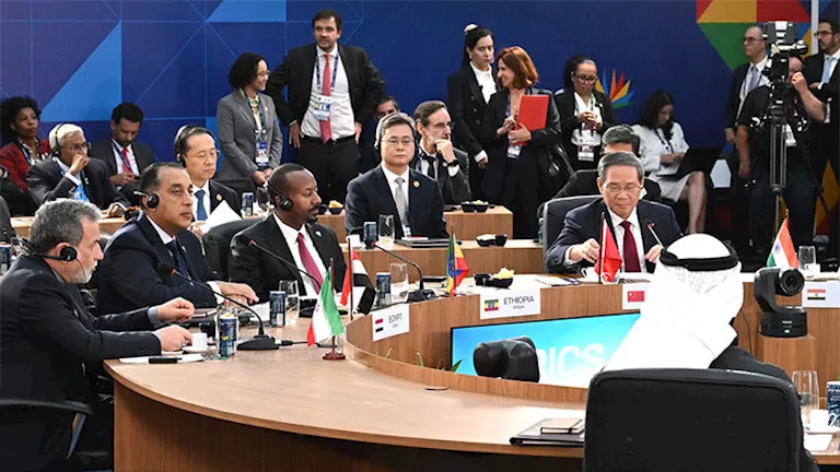 مدبولي يشارك ممثلاً عن الرئيس السيسي في الجلسة الافتتاحية لقمة “بريكس”