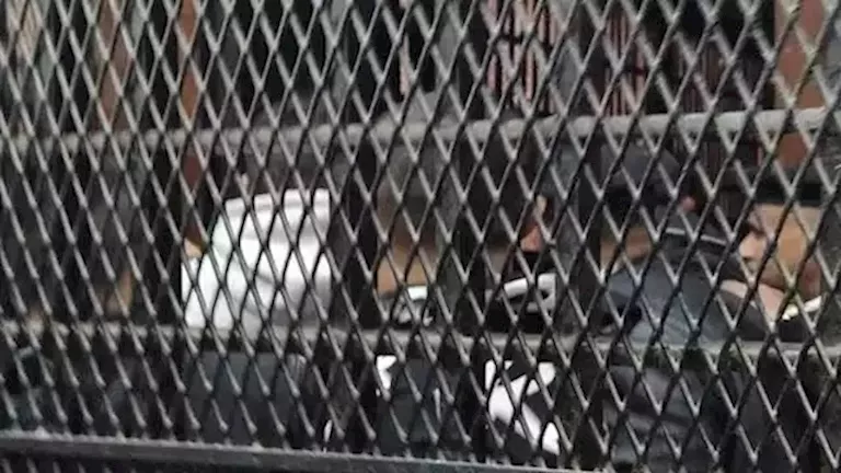 مصر – “أب بقلب من حجر”.. قصة عاطل عن العمل حول منزله بالمنوفية إلى “مسلخ” لتعذيب الأطفال