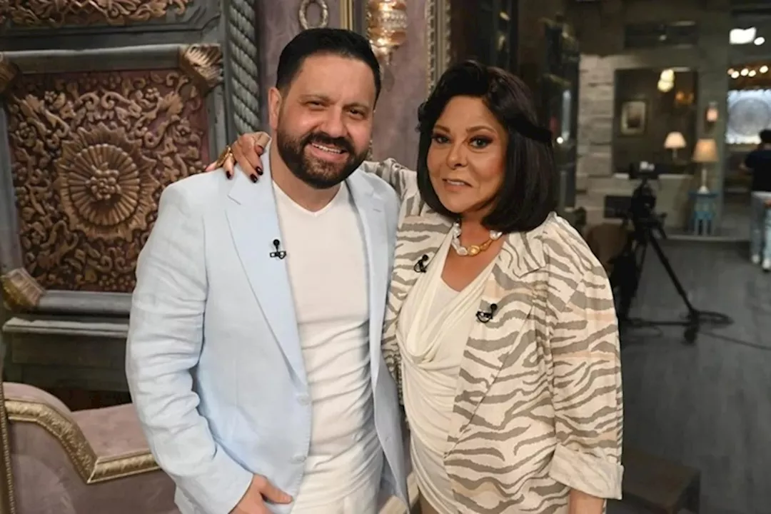 إدوارد مع صاحبة السعادة