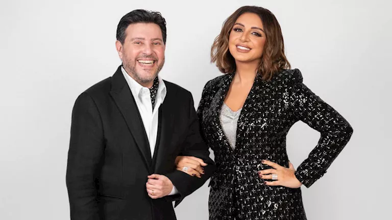 هاني شاكر يساند أنغام: ”أتمنى ترجعي تنوري حياتنا من جديد”