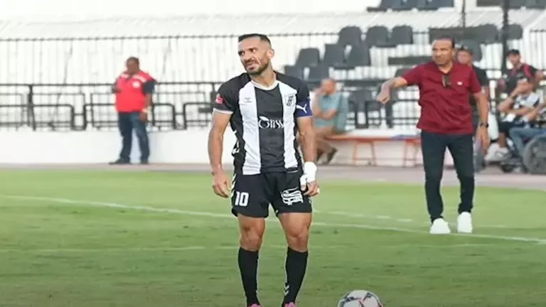 علي معلول يظهر لأول مرة مع الصفاقسي ويقود الفريق في الدوري التونسي