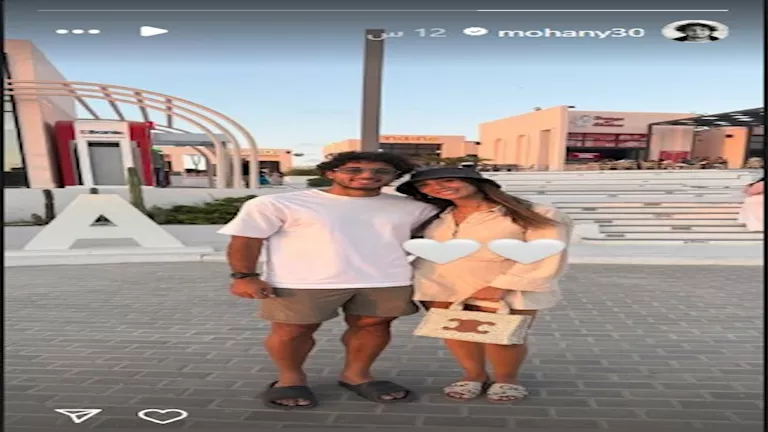 محمد هاني يحتفل بحبه مع زوجته بصورة رومانسية جديدة