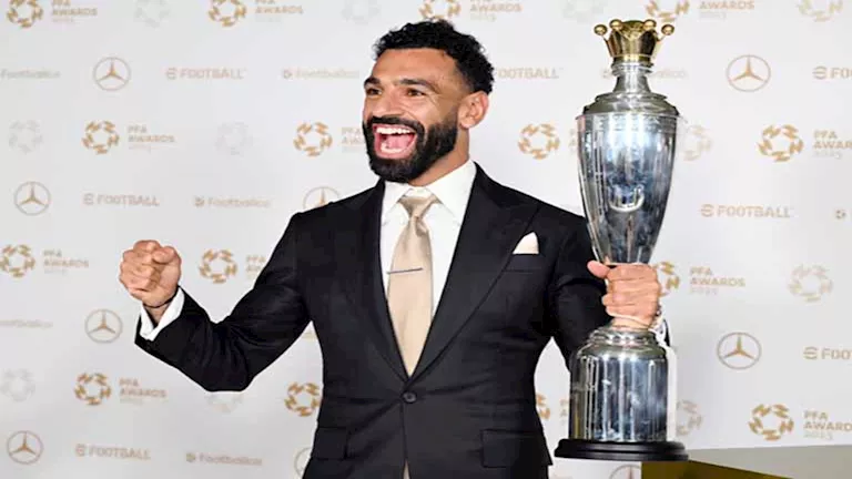 محمد صلاح يعبر عن سعادته بعد تتويجه بجائزة أفضل لاعب في الدوري الإنجليزي للمرة الثالثة