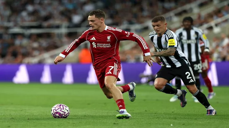 ليفربول يتفوق على نيوكاسل في مباراة مثيرة بالدوري الإنجليزي