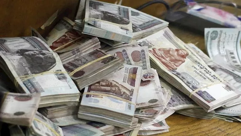 اليوم.. بنكا الأهلي ومصر يبحثان خفض سعر الفائدة على الشهادات والودائع